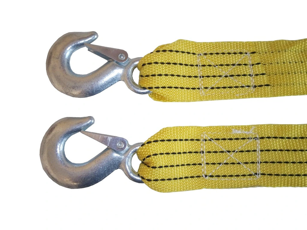Abschleppseil 5000 kg aus Nylon mit zwei Haken, 4 m lang, universell für Pkw und SUV.
