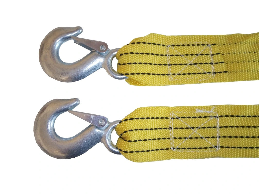 Abschleppseil 5000 kg aus Nylon mit zwei Haken, 4 m lang, universell für Pkw und SUV.