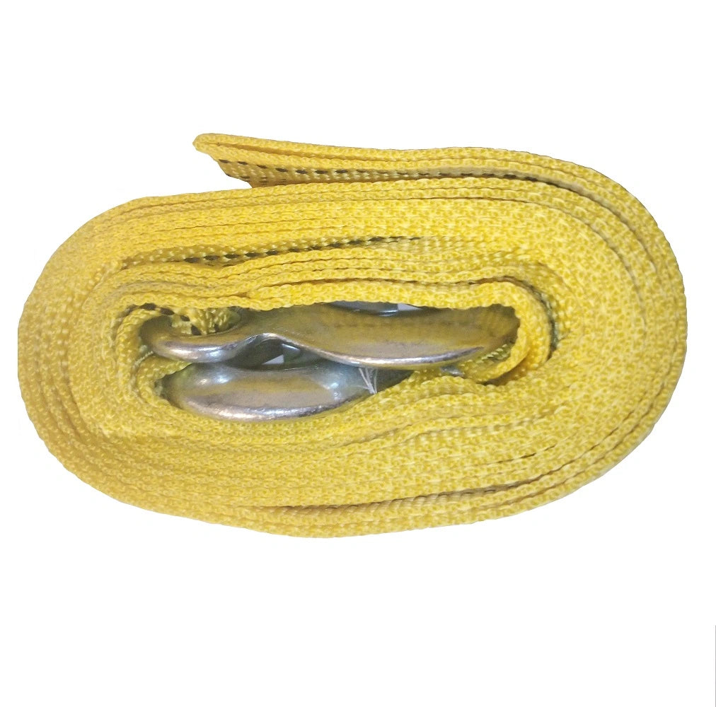 Robustes Nylon-Abschleppseil 5 Tonnen mit Metallhaken für Pannenhilfe und Fahrzeugbergung.