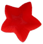 Rotes Silikon-Sternförmchen, vielseitig einsetzbar für Muffins, Eiswürfel oder Bastelarbeiten wie Seifengiessen.