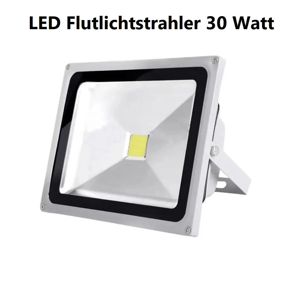 LED Flutlichtstrahler 30 Watt in Silber - wasserdicht IP65, hell wie Tageslicht für Aussenbereiche.