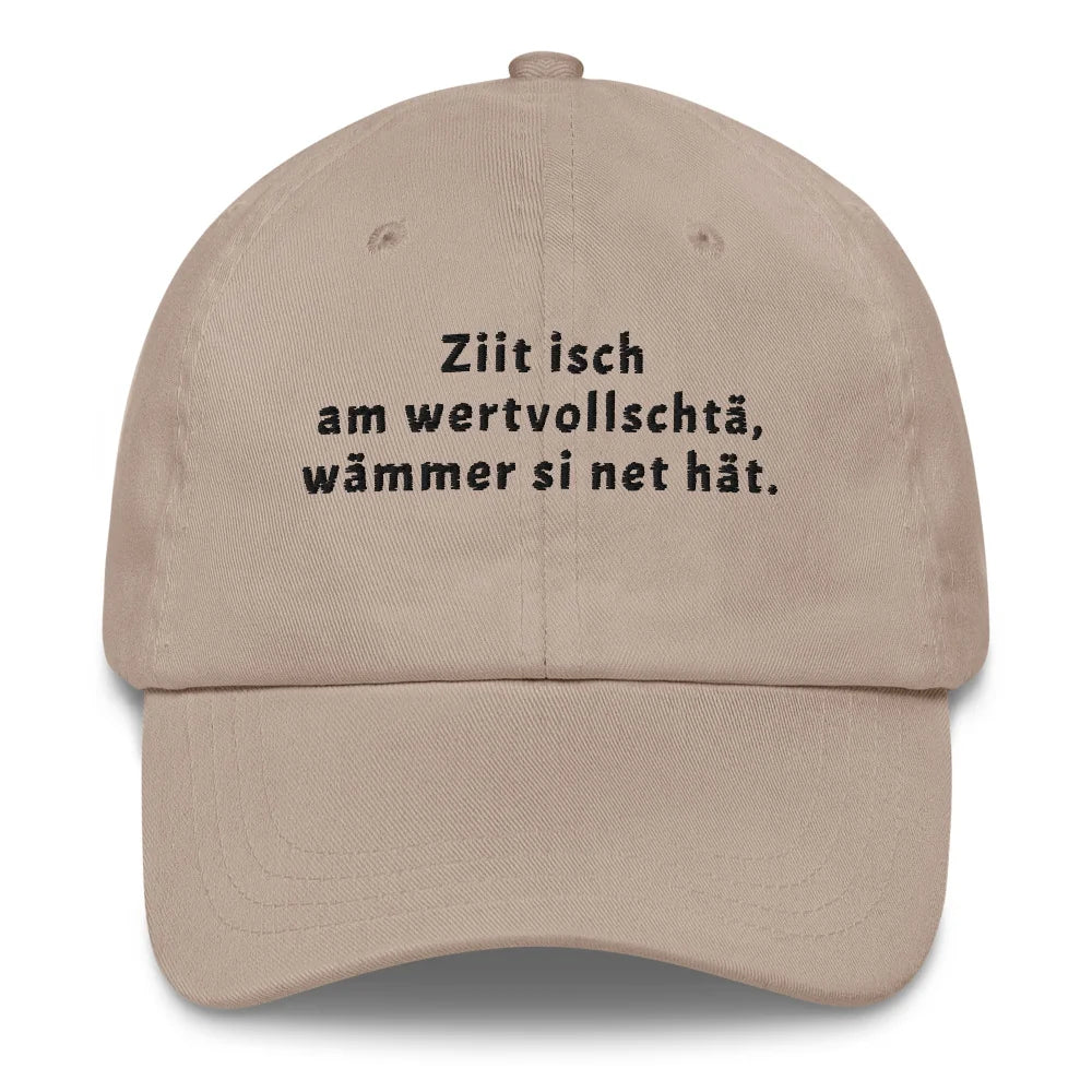 Casquette de baseball « Ziit isch am wertvollschtä, wämmer si net hät. » (Le temps est la chose la plus précieuse quand on n'en a pas.) pour un look décontracté.