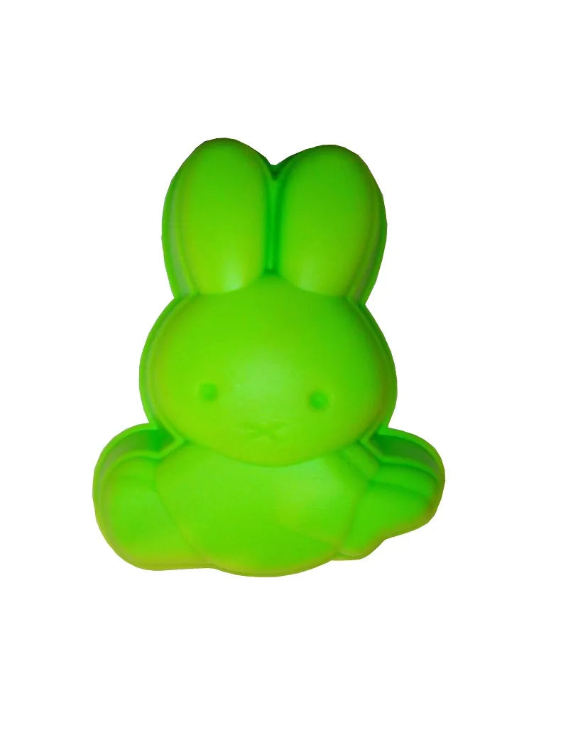 Hase - Leichtes Sandspielzeug für kleine Kinderhände beim Spielen